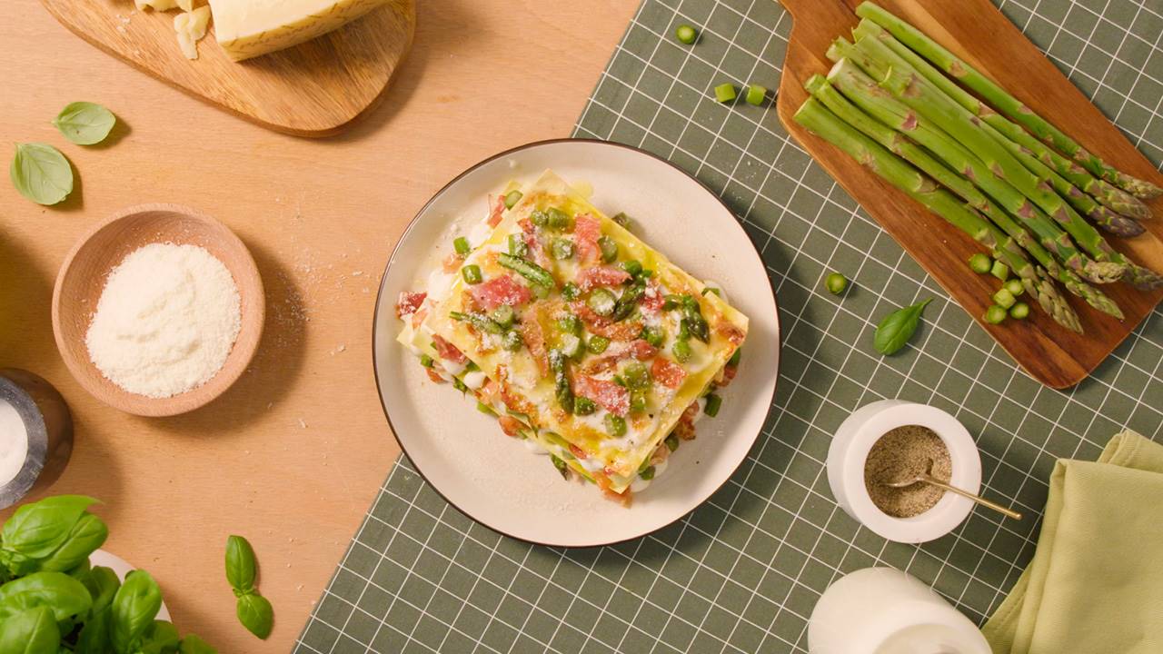 Courgette lasagne with water-based bechamel sauce and Grana Padano