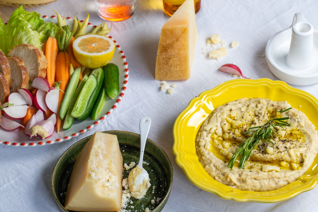 White bean, roasted garlic and Grana Padano dip