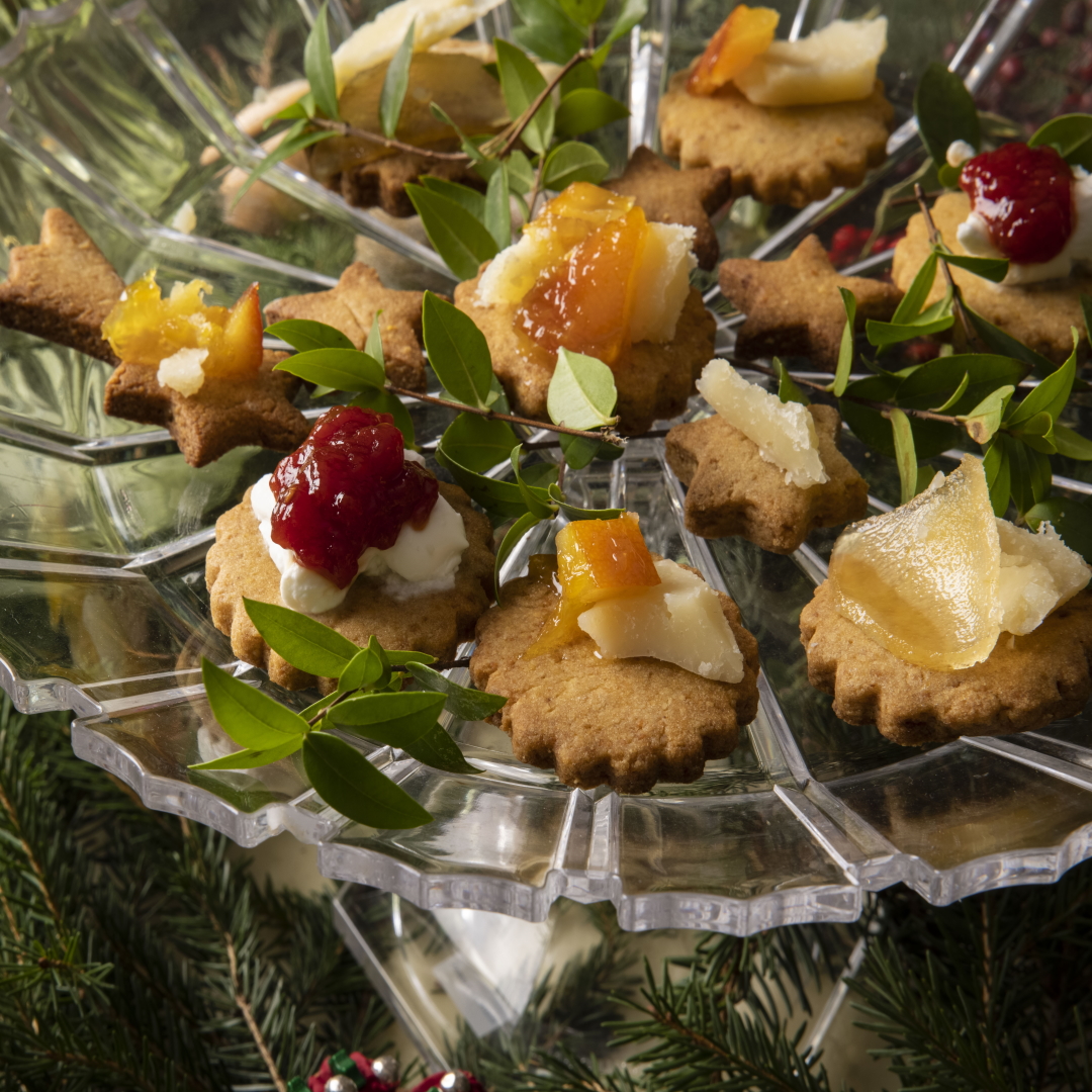 Biscuits with nuts and Grana Padano PDO