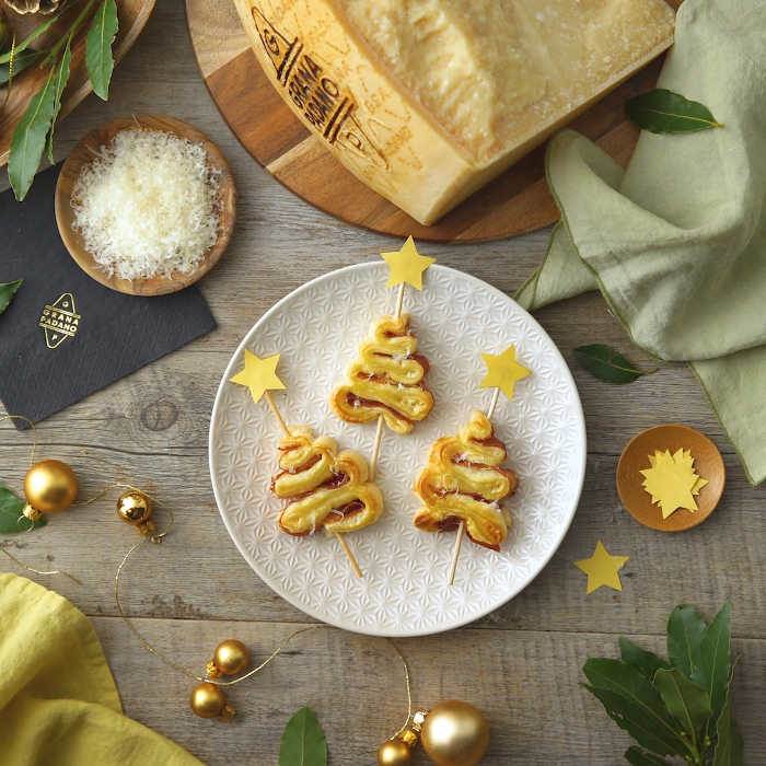 Puff pastry Christmas trees with ham and Grana Padano 