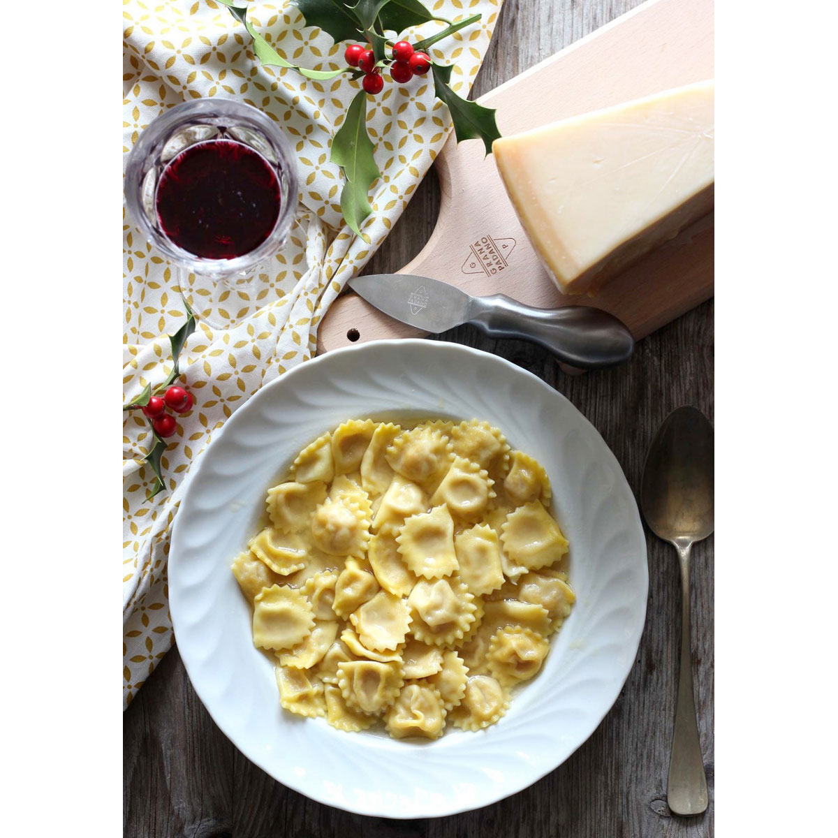 Anolini in brodo piacentini