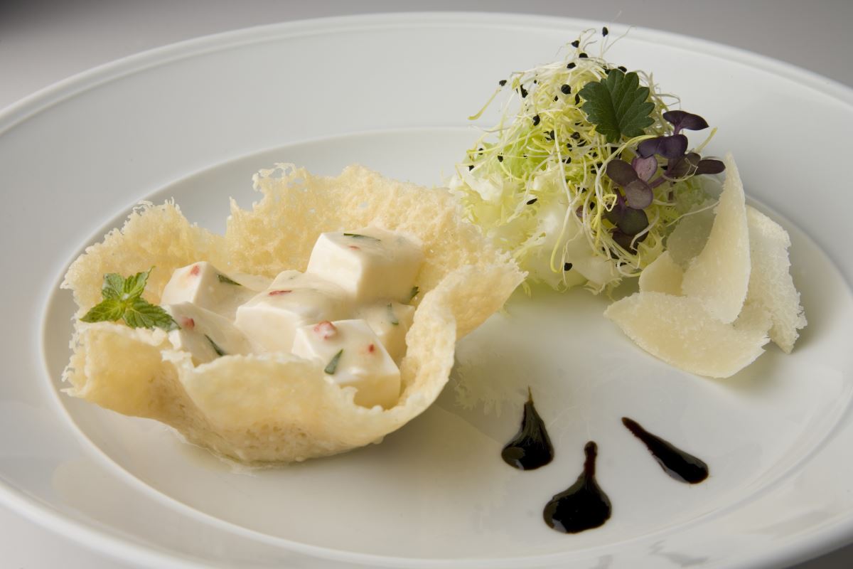 Bean curd in sesame paste 