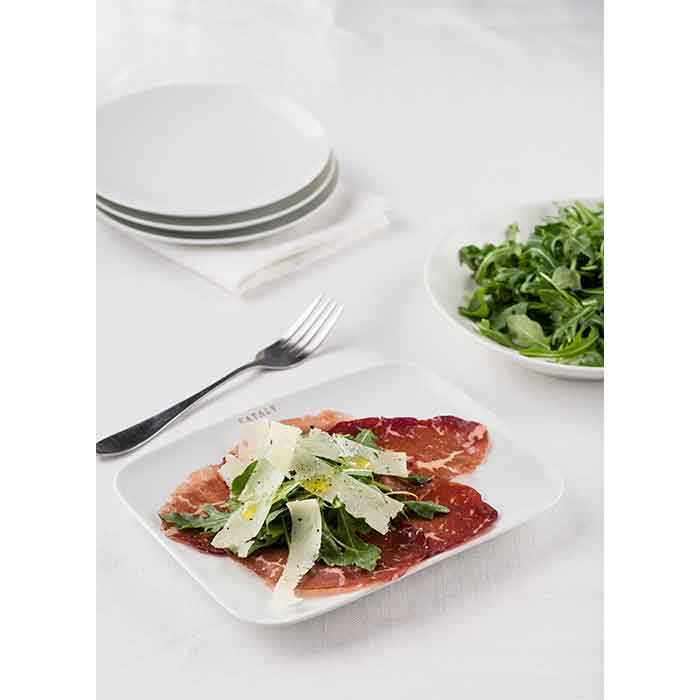 Bresaola and arugula salad