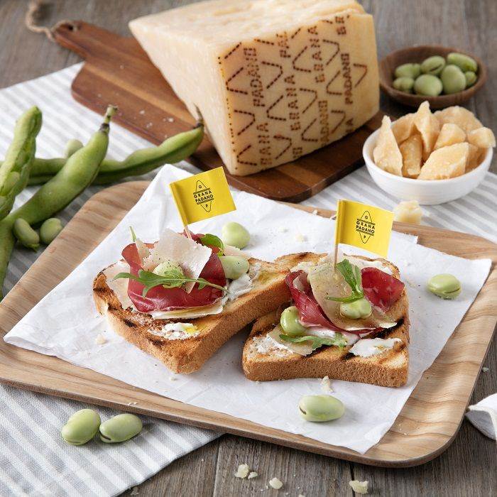 Bruschetta with bresaola, ricotta, fava beans, rocket and Grana Padano Riserva