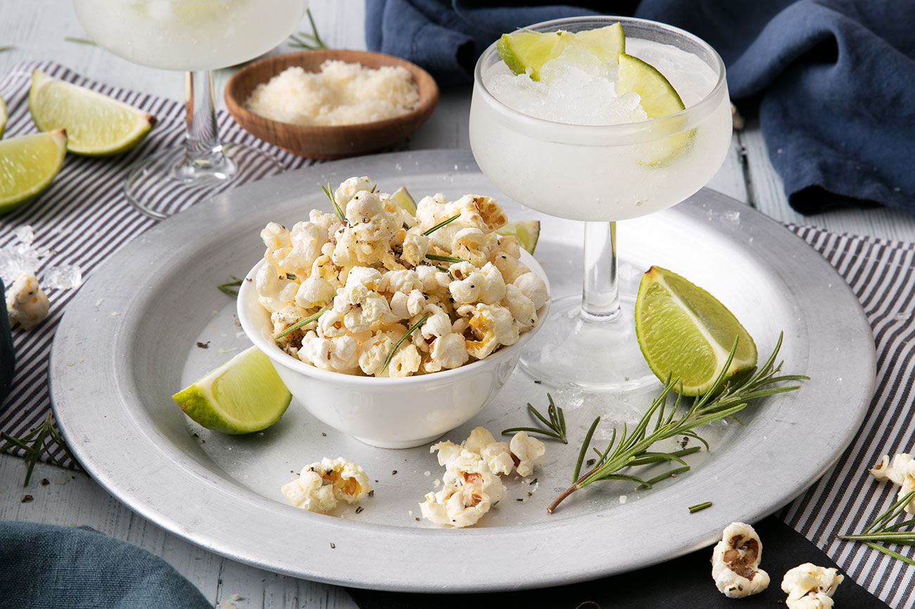 Frozen Margarita agli agrumi e Pop corn al Grana Padano