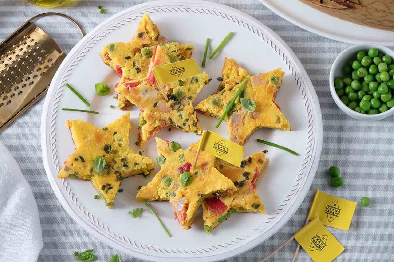Estrellas frittata con verduras de temporada, Grana Padano Riserva y jamón dados
