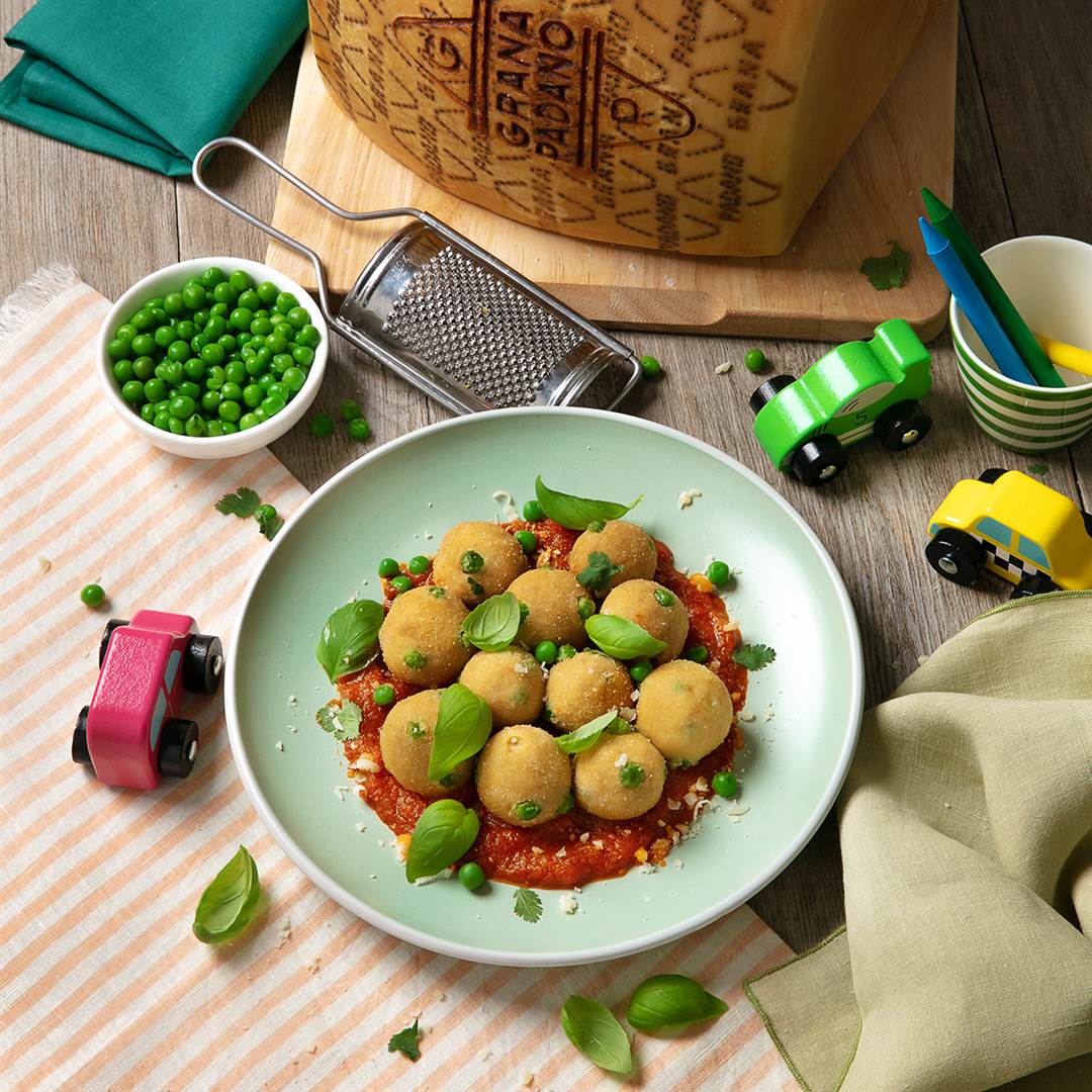 Chicken Meatballs with Baby Peas and Grana Padano in Tomato Sauce