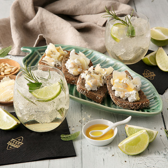 Sparkling Ginger Mule and Canapés of Ricotta, Mint, Pine Nuts, Honey and Grana Padano