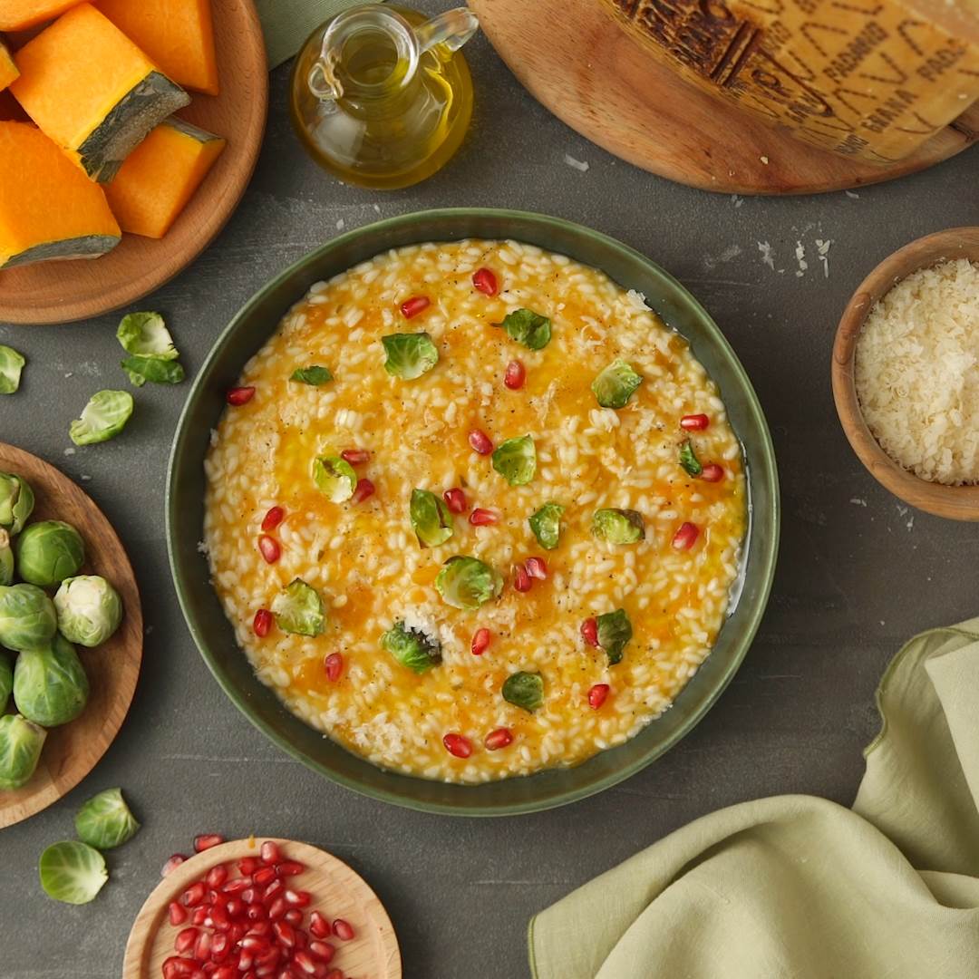 Pumpkin risotto with Grana Padano and vegetable crisps