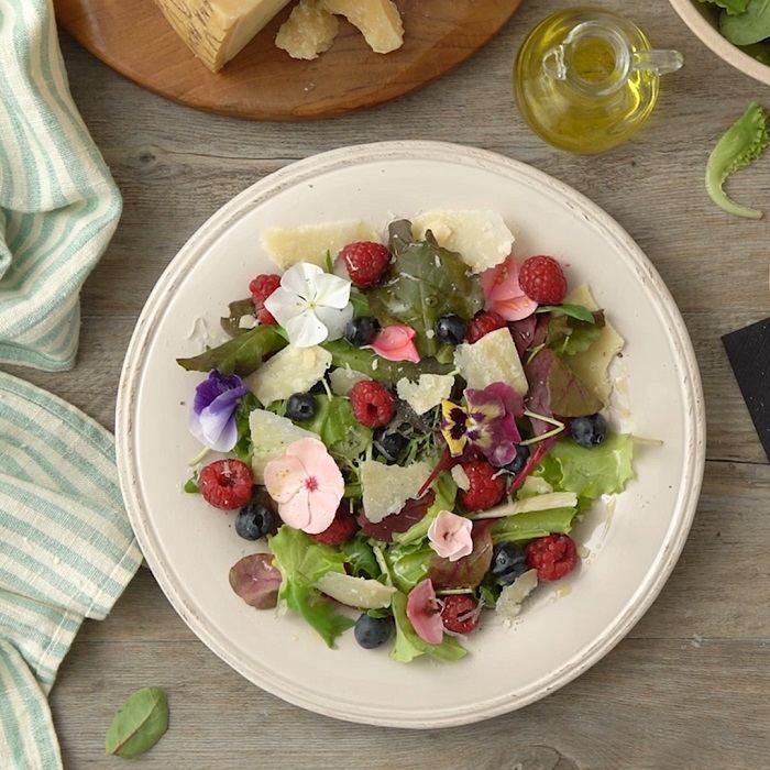 Flower salad