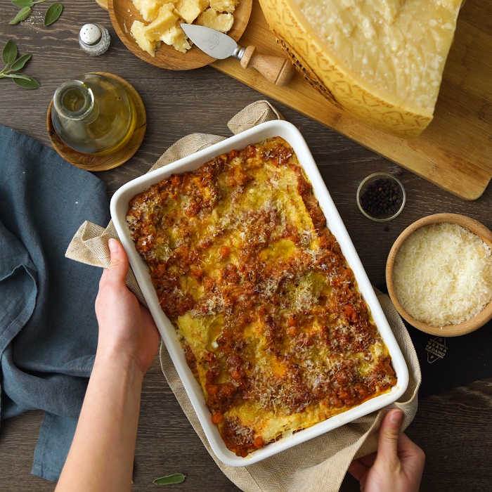 Lasagnes à la bolognaise et Grana Padano