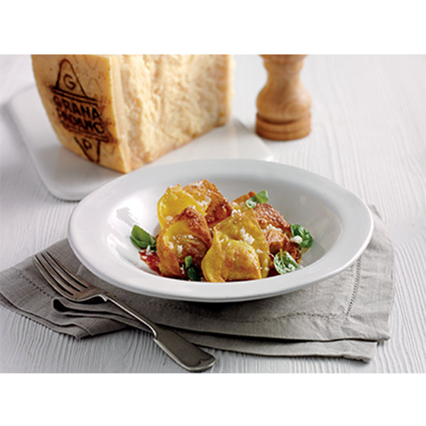 Gebratene Schinken-Grana Padano-Tortelli mit leichter Tomatensauce