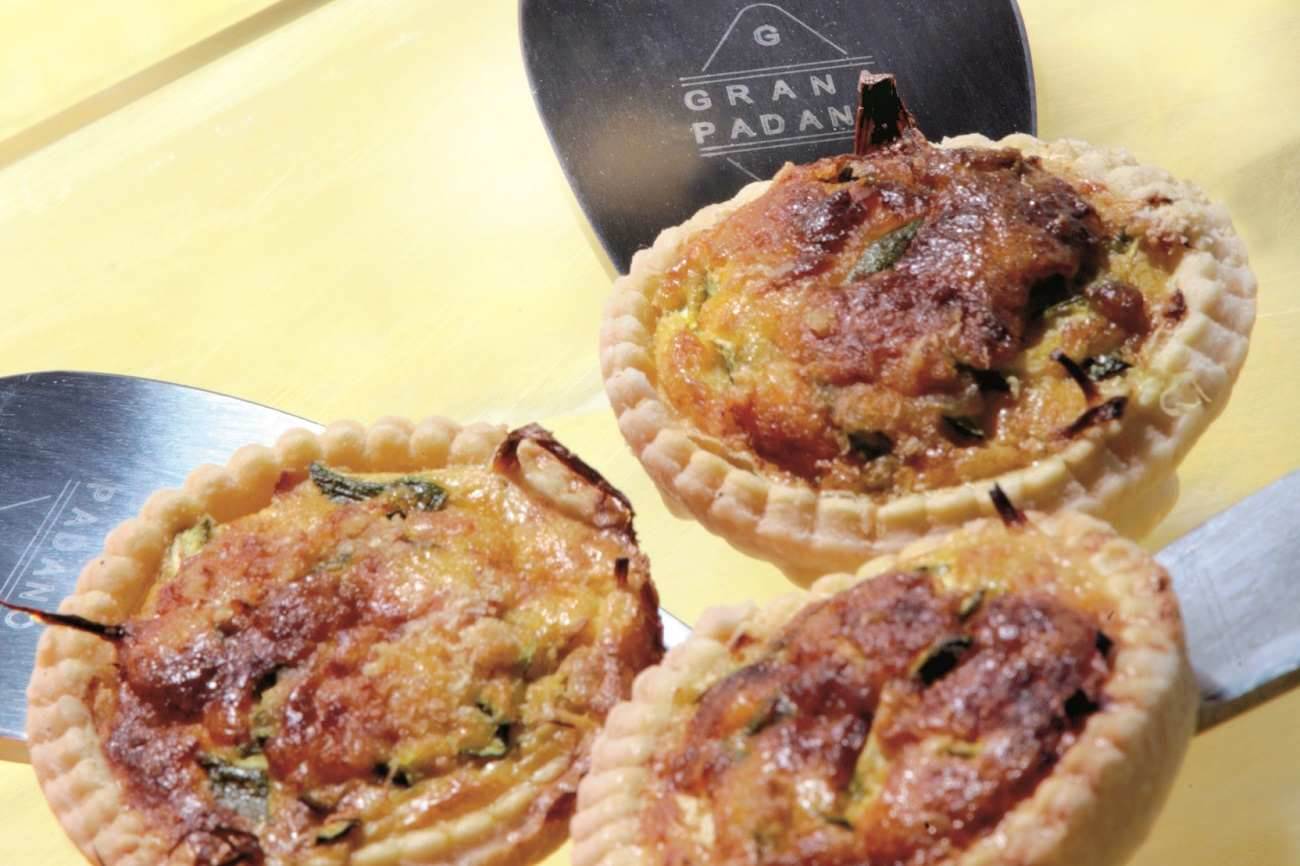Quiche mit Zucchini, Lauch und Grana Padano
