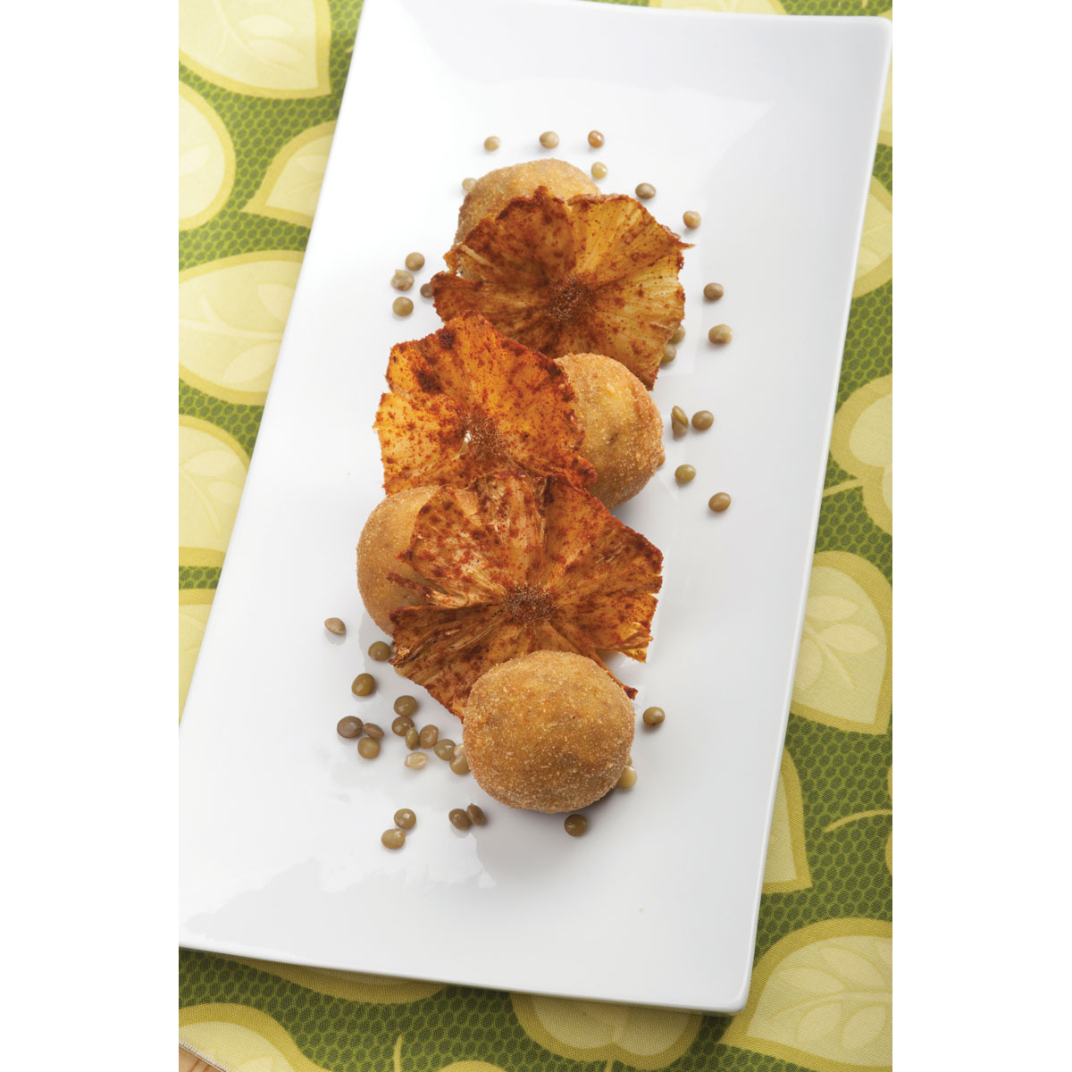 Polpette di vitello e lenticchie al Grana Padano, ananas croccante alla paprika