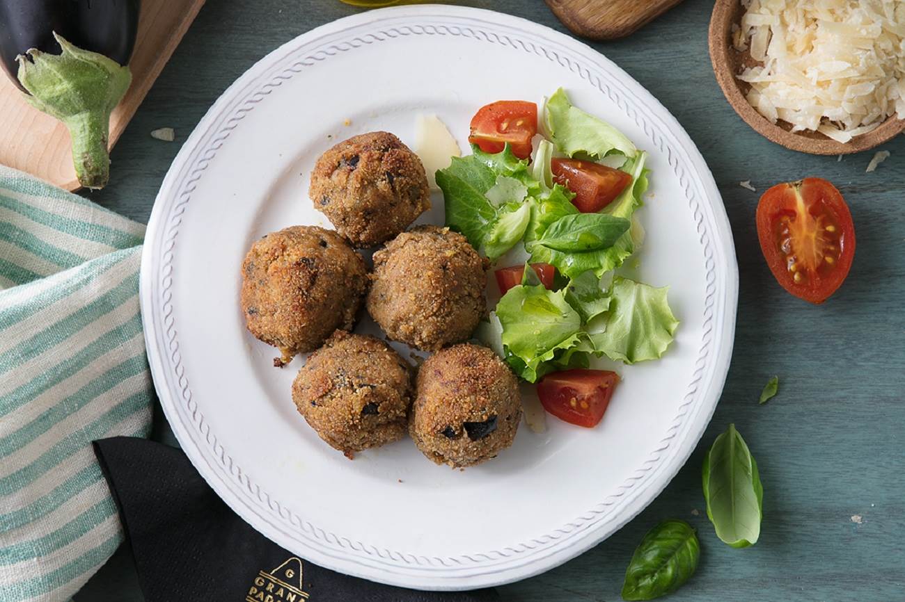 Auberginen-Frikadellen mit Grana Padano