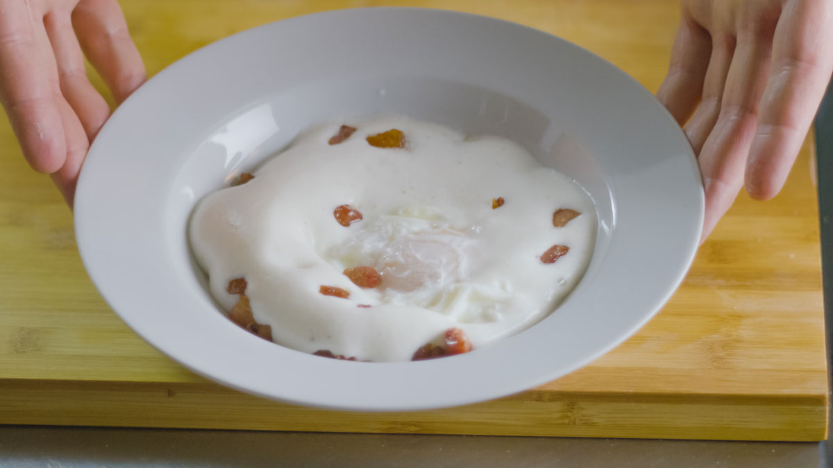 Poached eggs with Grana Padano mousse