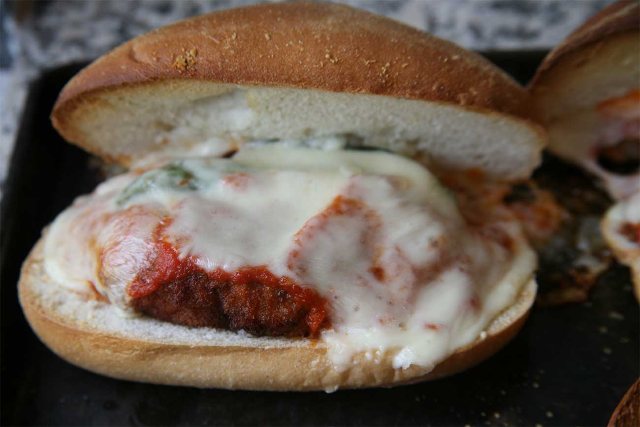 Veal Hamburger Parmigiana, Complete meals, recipes with italian cheese