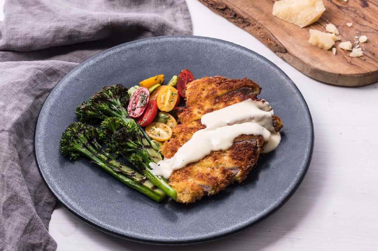 Veal schnitzel with Grana Padano sauce