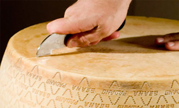How to cut Grana Padano wheels