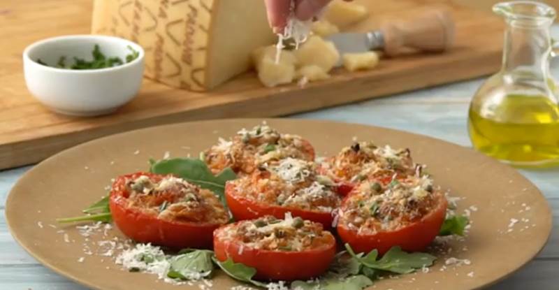 Tomato gratin with Grana Padano Riserva