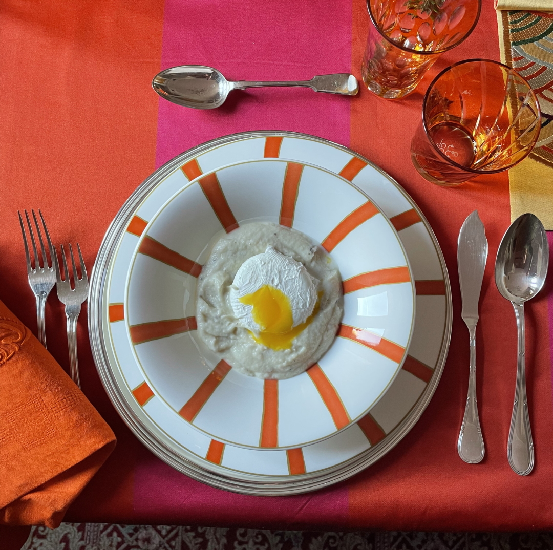 Crema di cavolfiore e tartufo con uova in camicia 