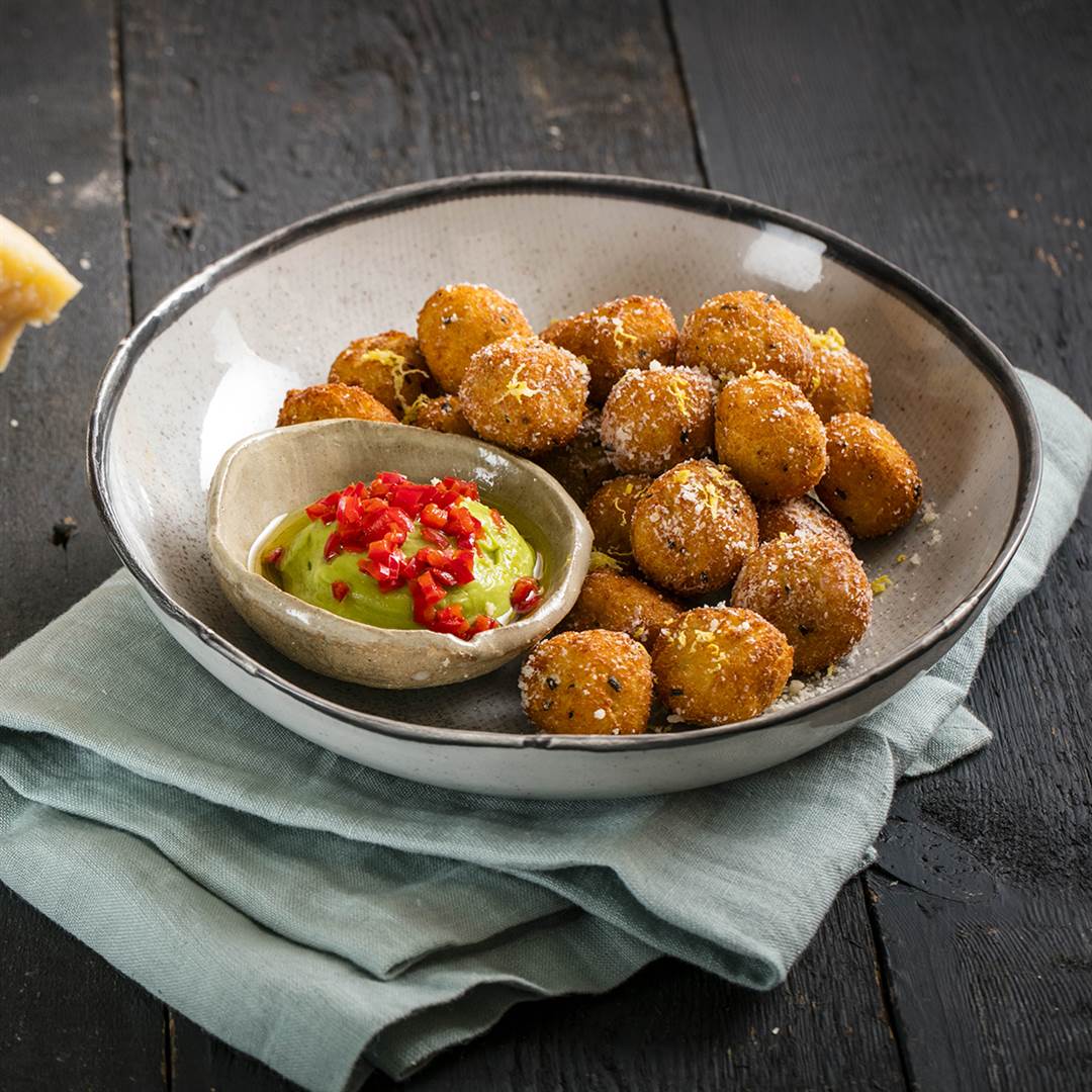 Grana Padano ciabatta dumplings with avocado, Amalfi lemon and chilli dip