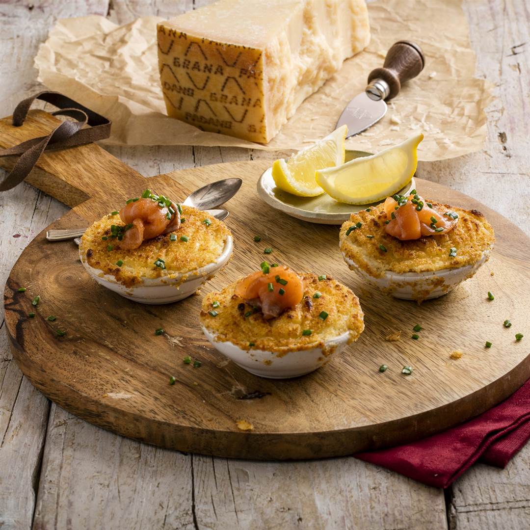 Mini pastel de salmón ahumado y Grana Padano 