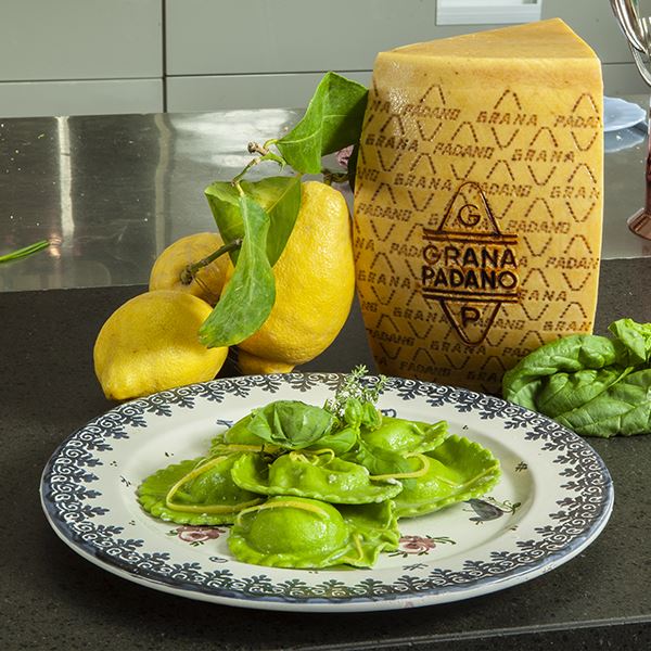 Raviolis verdes con ricotta de hierbas frescas