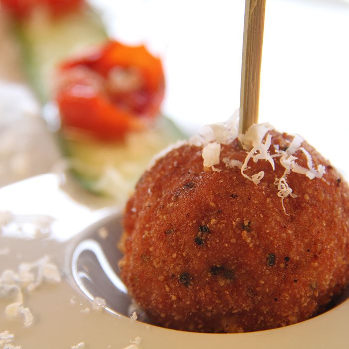 Polpettine di salame e Grana Padano 