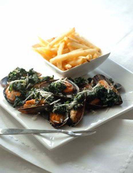 Spinach and Grana Padano stuffed mussels recipe