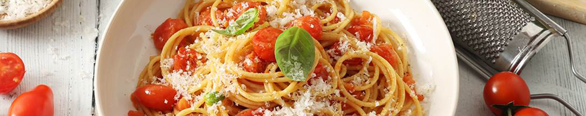 Spaghetti pomodoro fresco, basilico-m