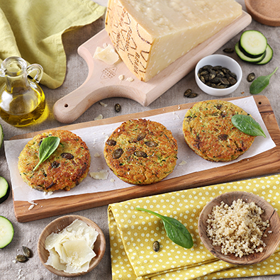Burger di verdure con quinoa zucchine Grana Padano e semi di zucca p
